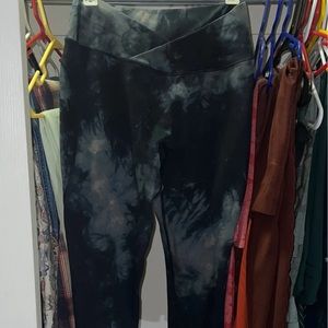 Alphalete Oil Stain leggings